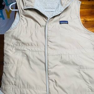 Patagonia reversible vest